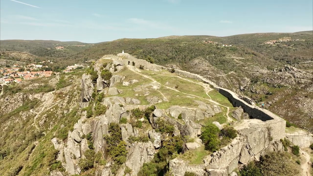 Castillo de Castro Laboreiro, a vista de  dom&dron.