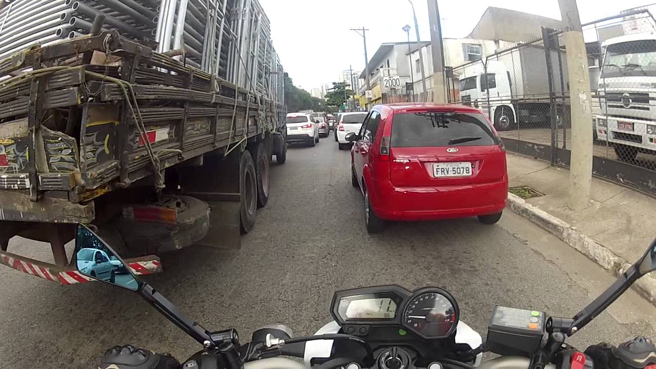 ALN1001 XJ6 CANO RETO - ACIDENTE TRIUMPH 675 - Bruxa ta SOLTA - Mulher n&atilde;o quer PAGAR