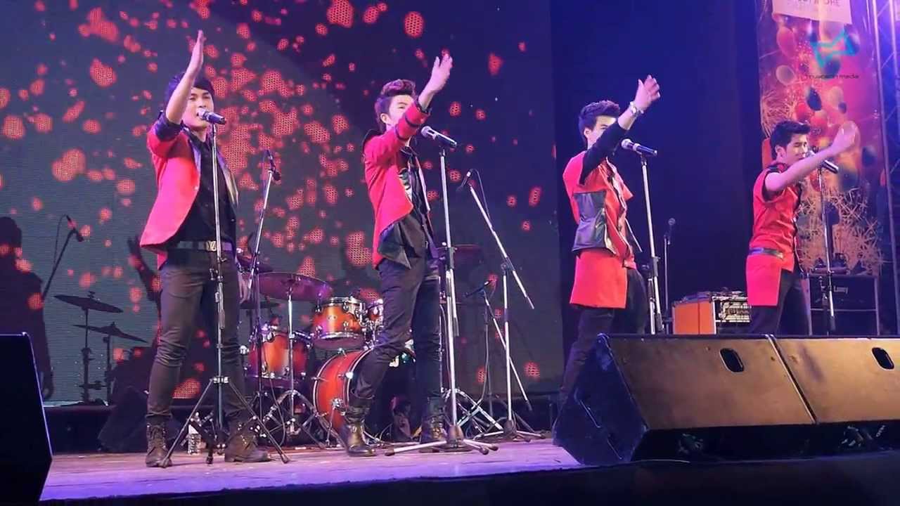 TOUN DIVA and MMAQ Live in Concert UDTOWN BALLOON COUNTDOWN 2014