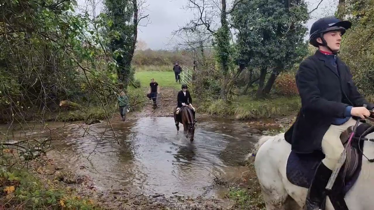 Suir Vale Harriers Hunt Opening Meet 24/25 season. Drombane 03/11/2024