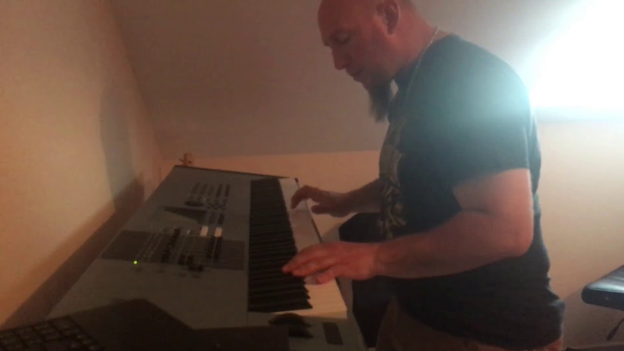 ben clavieriste demo motif xs8 ( Steel guitar )