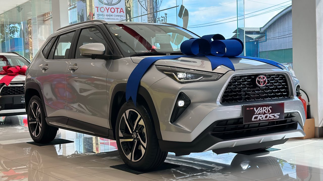 Toyota Yaris Cross Hybrid 2025 Silver Color Review Interior And Exterior