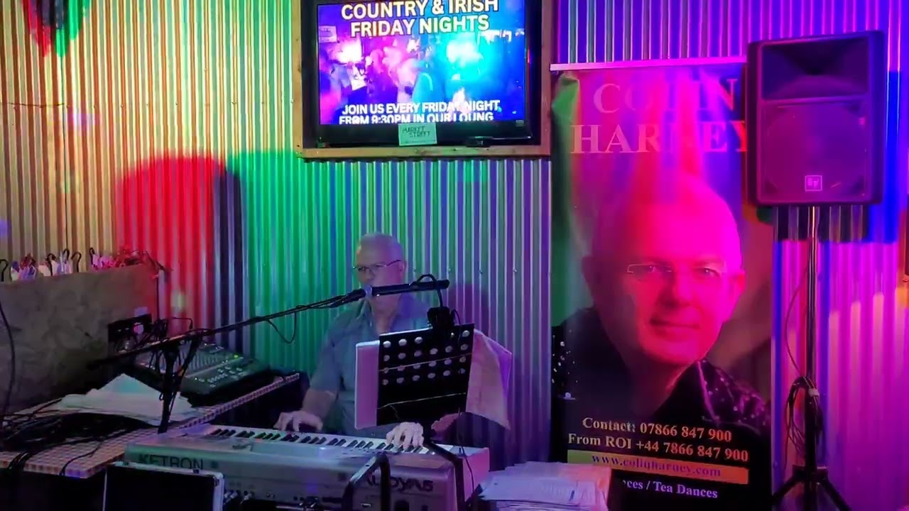 Colin Harney singing a Big Tom Medley in Boylans Ardee - 28th February 2025