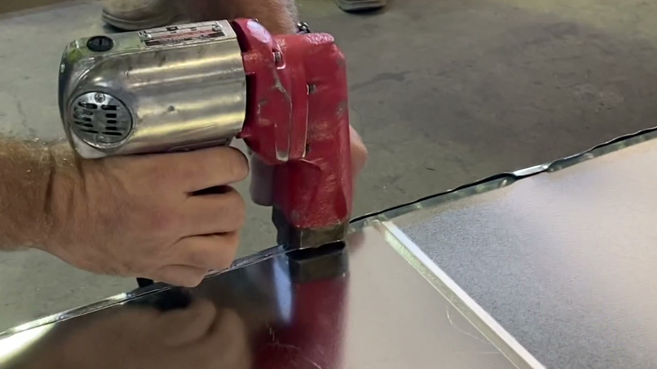 Comparing Morlin Electric Hammer to Trumpf F301 Seamcloser