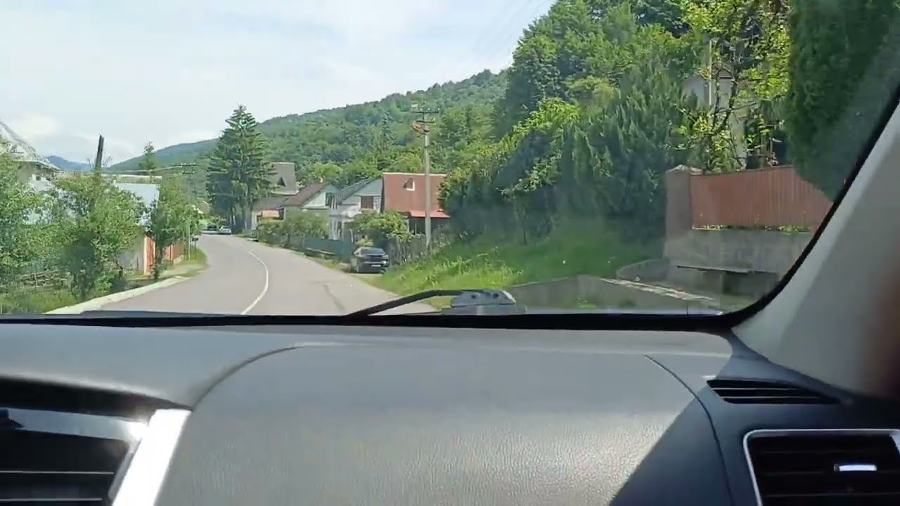 Хотели в Одессу, а уехали во Львов. Что случилось по дороге.