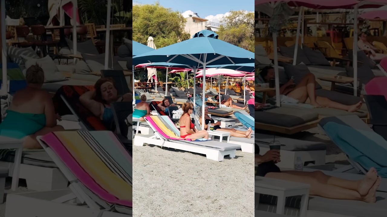 Beach Walk  🏖️💦