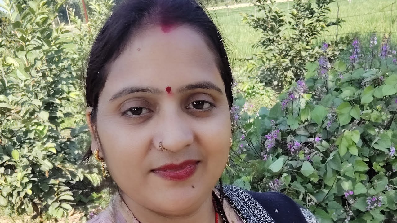 Pinki Maurya Bly is live राधे राधे सभी भाई बहनों को 🙏🙏🙏🙏