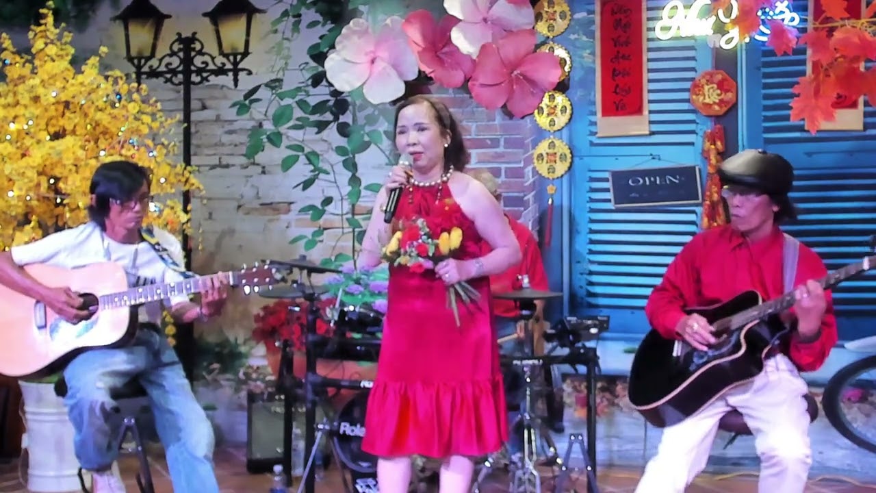 Cám ơn một niềm đau  - Sáng tác: Nguyễn Minh Anh  - Trình bày : Vy Lê