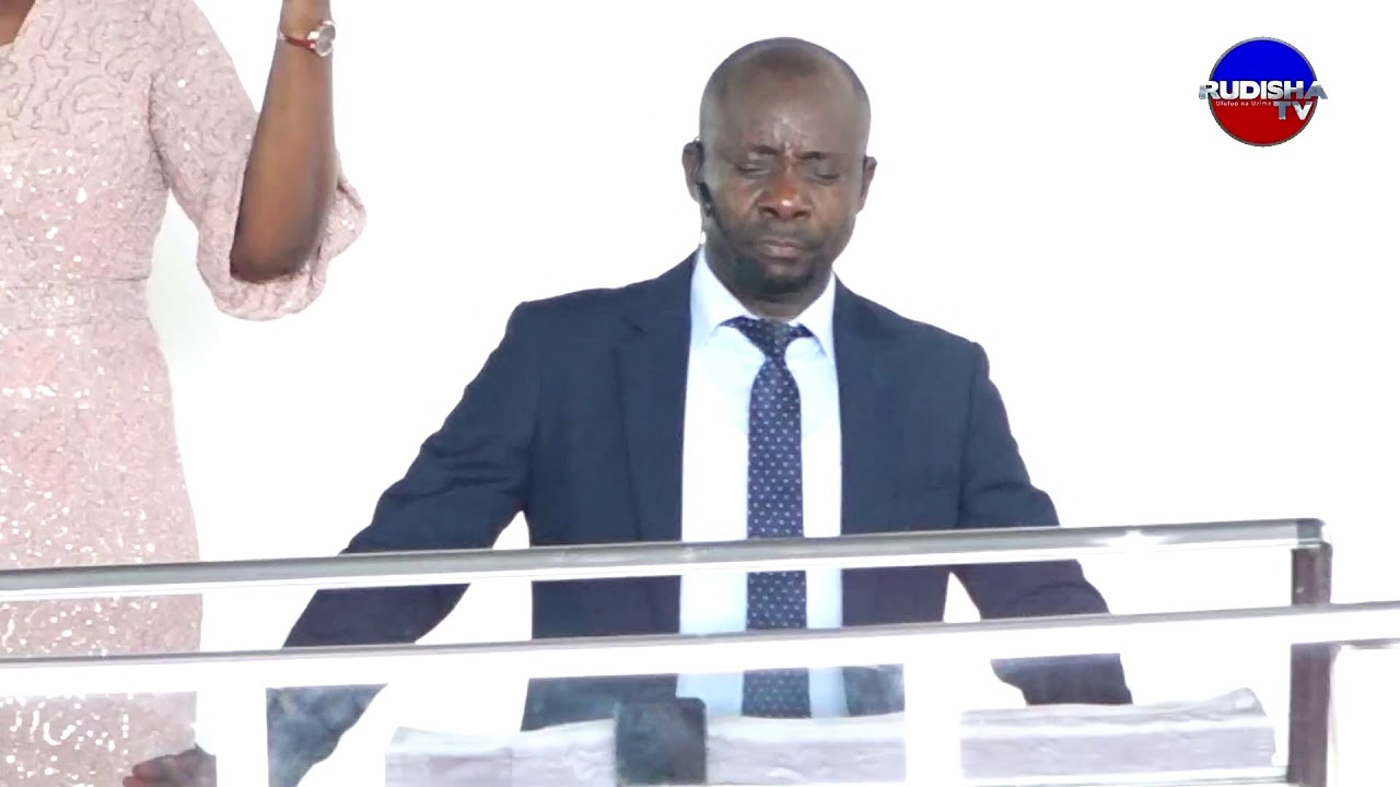 MTU NA WAKATI WAKE WA VITA - ASKOFU GWAJIMA JUMAPILI 20.12.2020