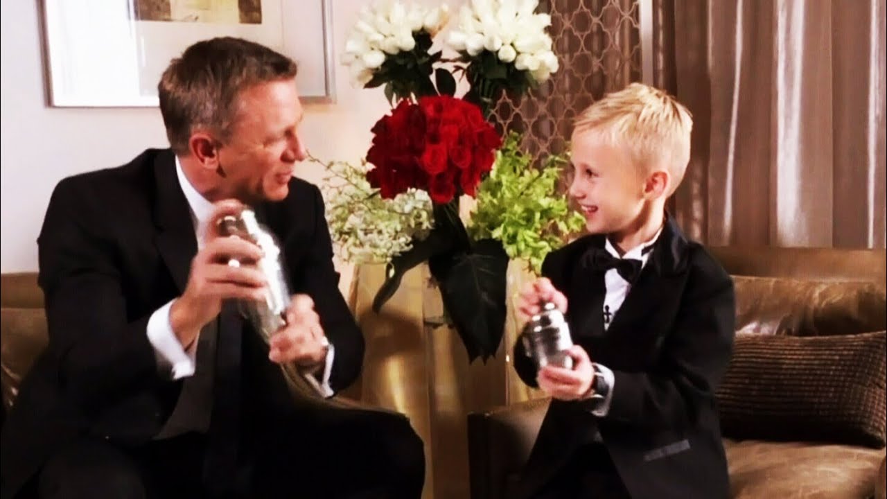Forming a bond: Calgary boy meets Daniel Craig