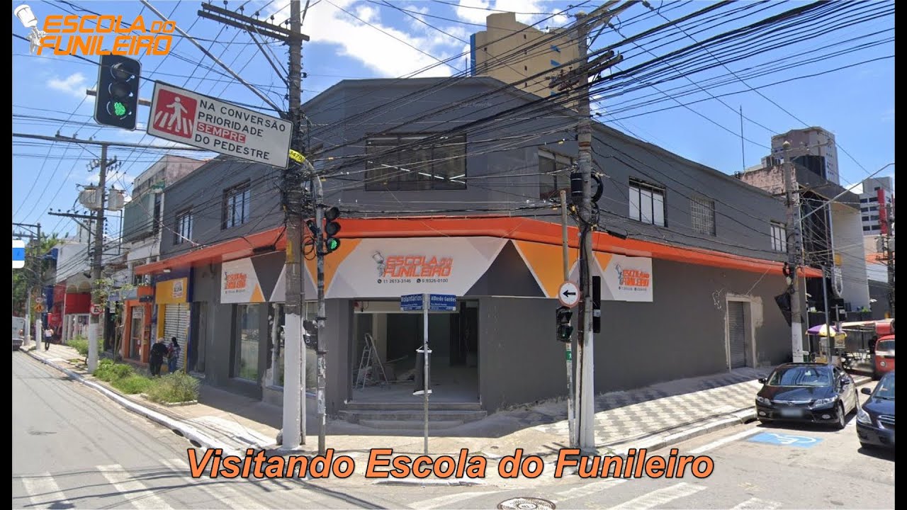 1871 Visitando Escola do Funileiro