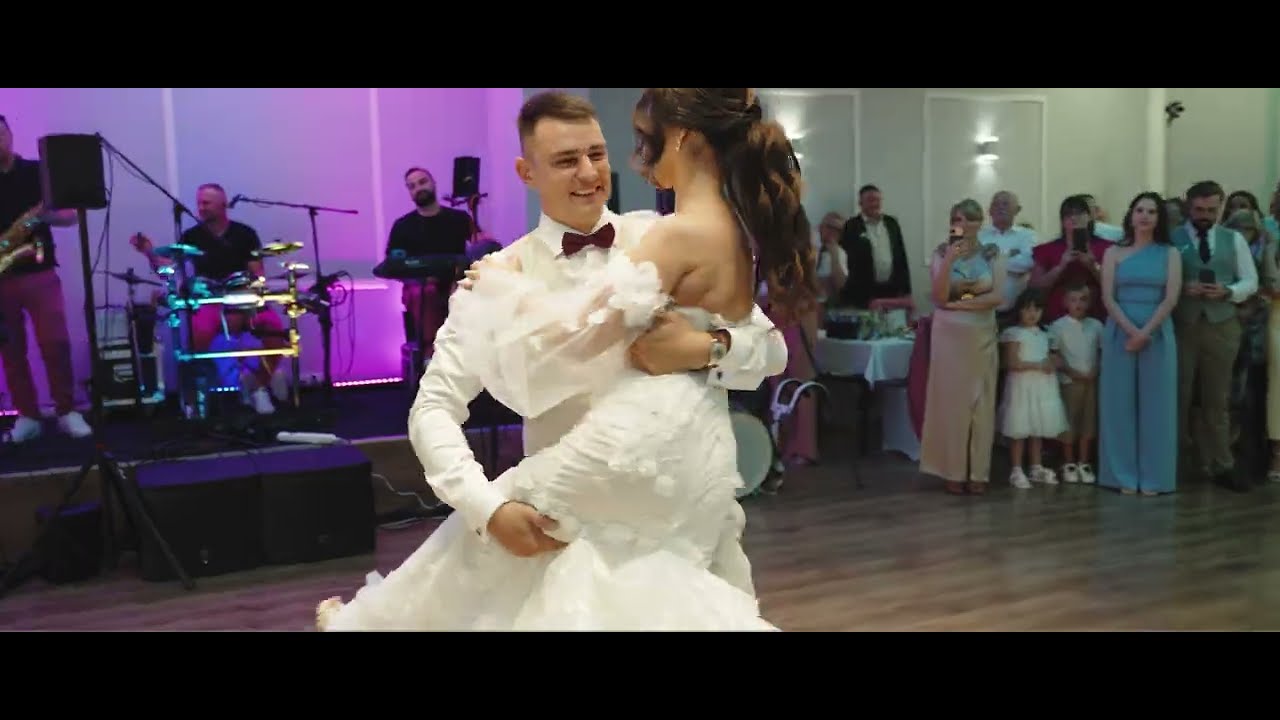 Joanna & Krystian | Pierwszy taniec 4K | Choreografia | I think they call this love - Elliot James