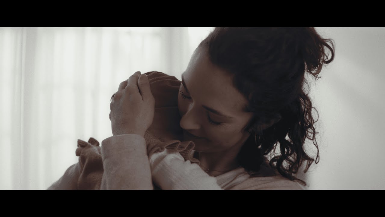 HILDEGARD BRAUKMANN – MAMA & ICH: Be yourself. There’s no one better.