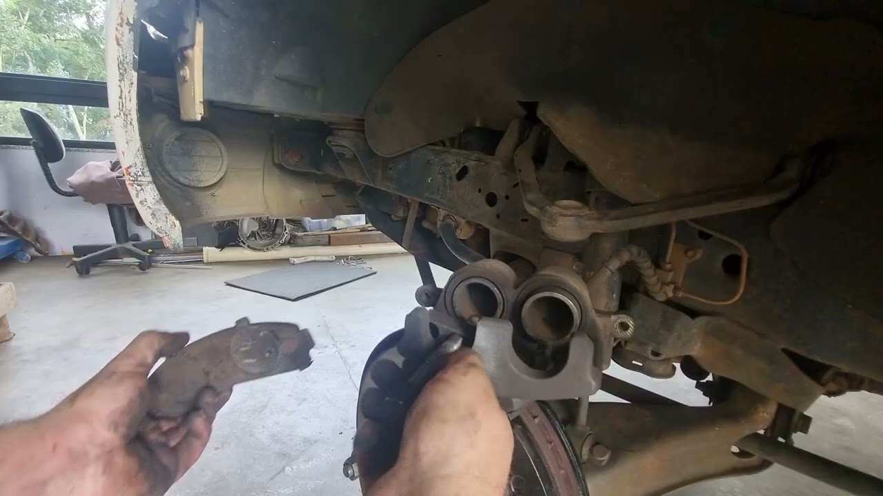 TROCA DAS PASTILHAS DE FREIO DA RANGER 3.0 DIESEL SIMPLES E FÁCIL