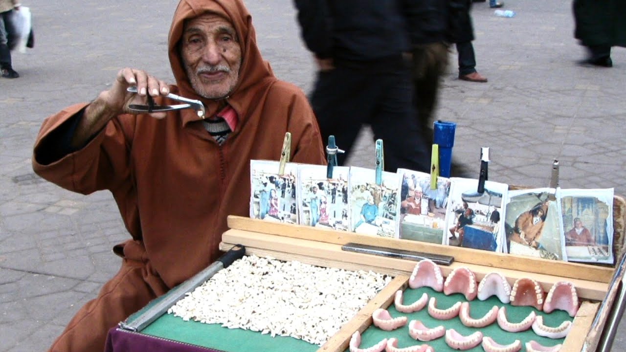 🇲🇦 Vamos a MARRAKECH en FURGONETA CAMPER y alucinamos al entrar en la plaza Jemaa el-Fna 🤯