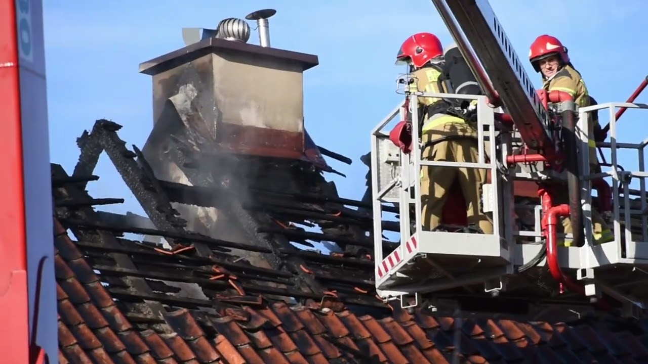 Gasili pożar   znaleźli zwłoki w mieszkaniu obok
