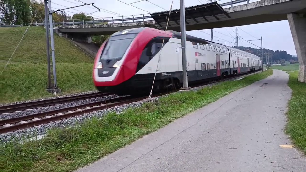 Campagne suisse ligne Neuchâtel Lausanne 15 octobre 2025 