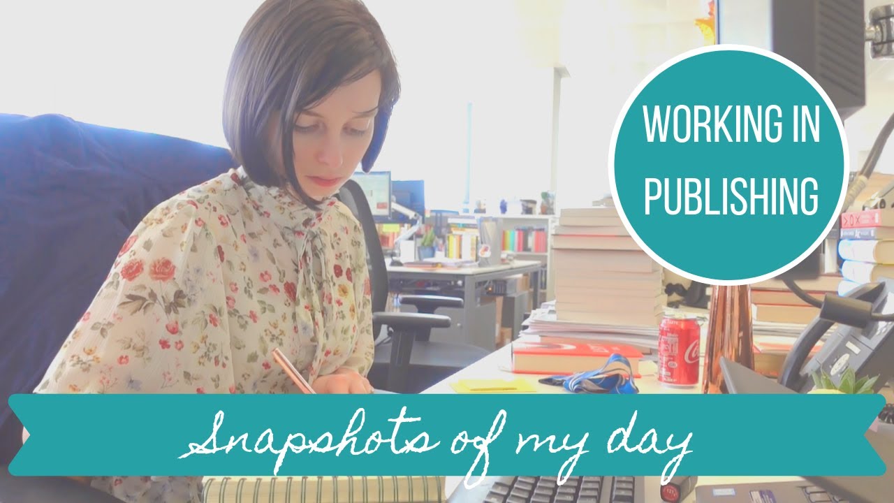 Come to Work with Me! 📚 Digital Marketing Assistant at HarperCollins publishers | Claire Fenby