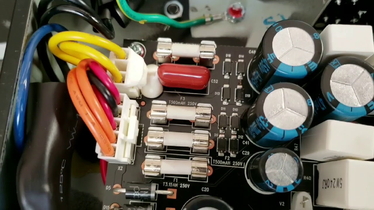 Bugera T5 Infinium look inside and tube change