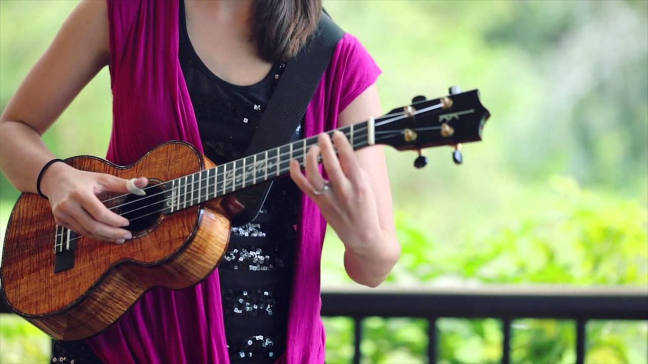 Brittni Paiva - Lochs of Dread (HiSessions.com Acoustic Live!)