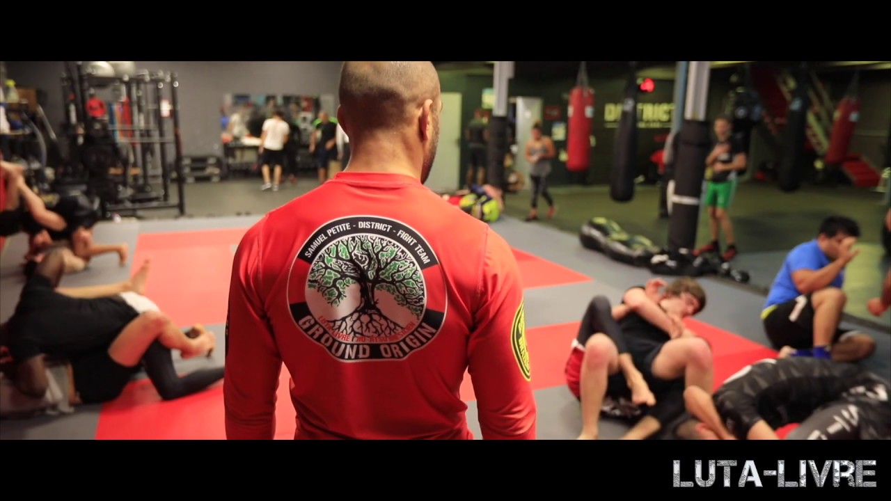 District Training Zone teaser cross-training, sports de combat.