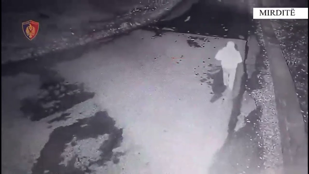 I vuri flakën një dyqani dhe tentoi të digjte gomisterinë, përfundon në pranga 52-vjeçari në Mirditë