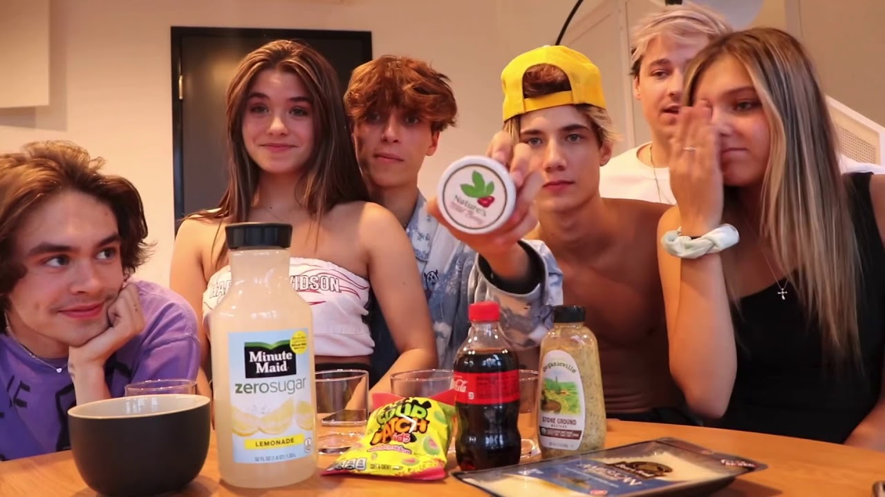 Tiktokers try sweet berrys 😂😂