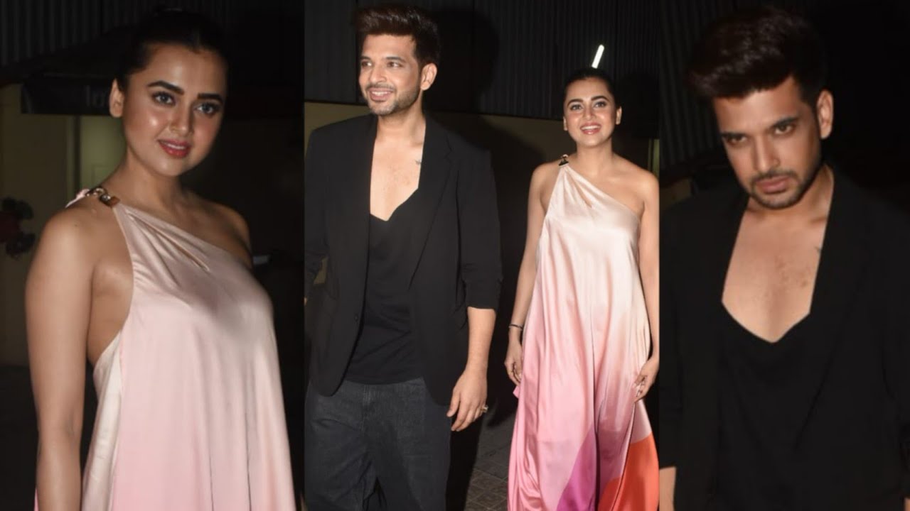 Tejasswi Prakash, Karan Kundra with Family at Juhu PVR for Film School College aani Life Premier 😍💖📸