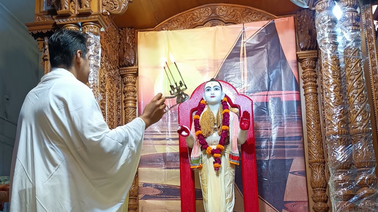 Kalupur Mandir - Shangar Darshan (શણગાર દર્શન) - Thursday 30th March 2023