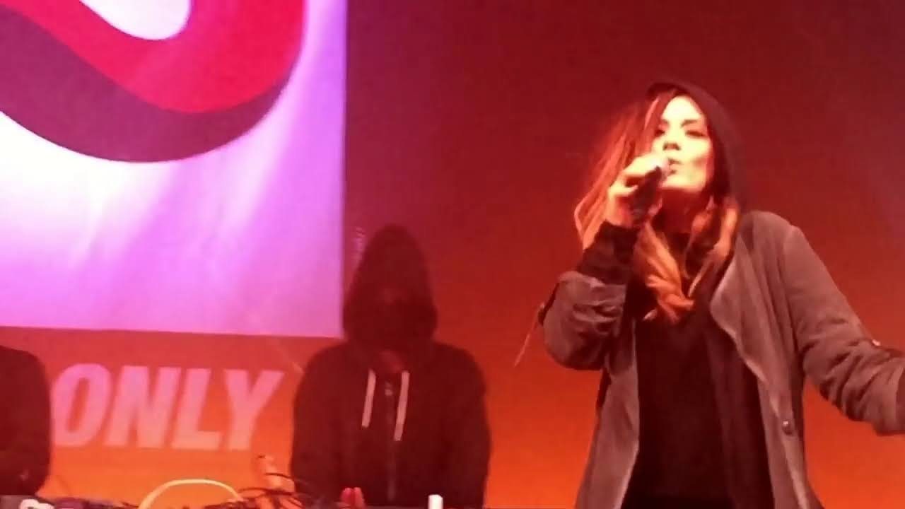 Alan Walker & Iselin Solheim - Faded Live | NRJ MUSIC TOUR Lyon 2016