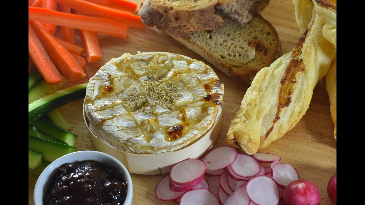 Grillezett camembert  / mustáros leveles tészta csodacsavarral - BIG Spoon