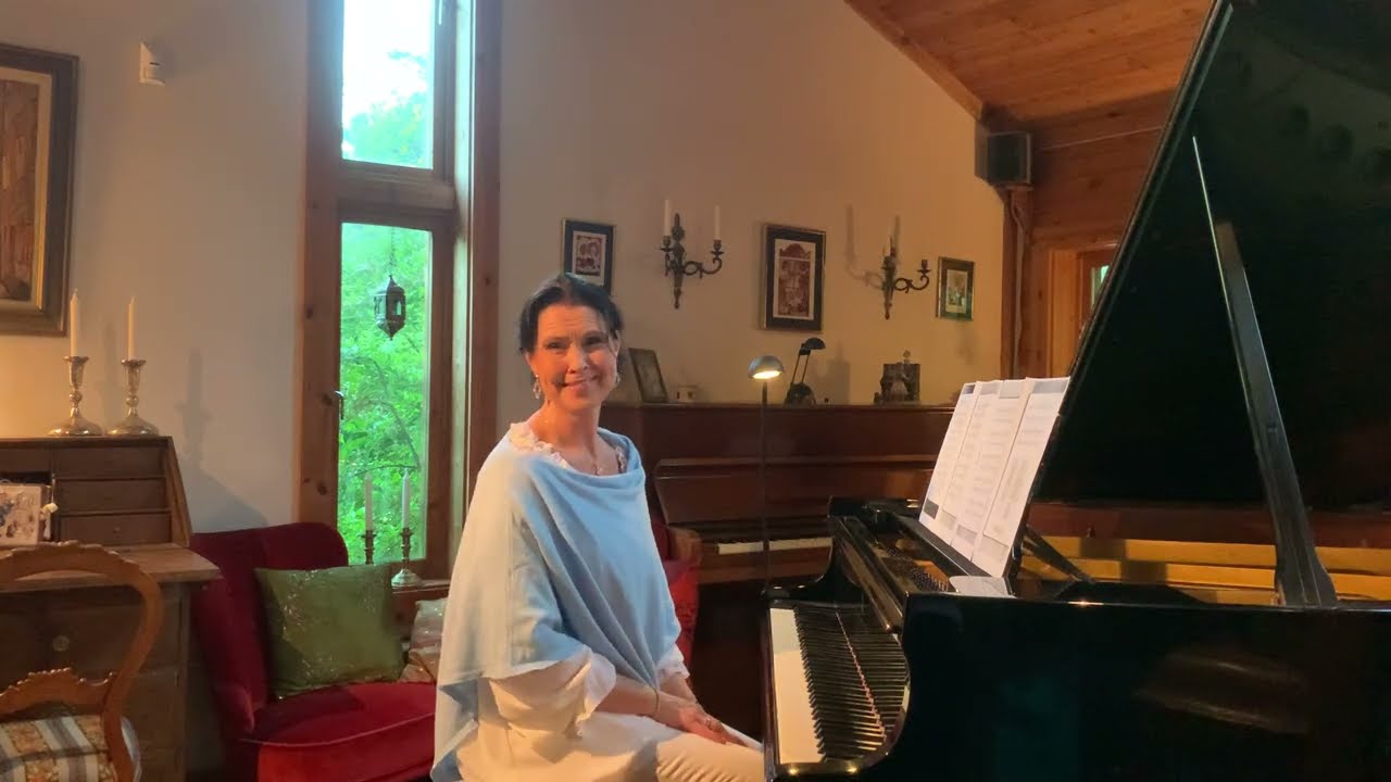 A Whole New World (From Disney's Aladdin) Ulrika A. Rosén, piano.