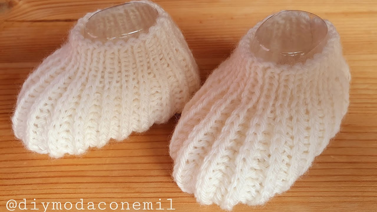 Como tejer Zapatitos de bebé a dos agujas muy fácil paso a paso
