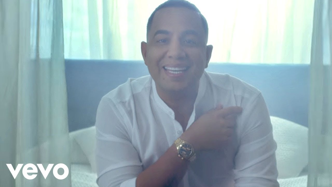 Felipe Peláez - Vivo Pensando En Ti (Video Oficial) ft. Maluma