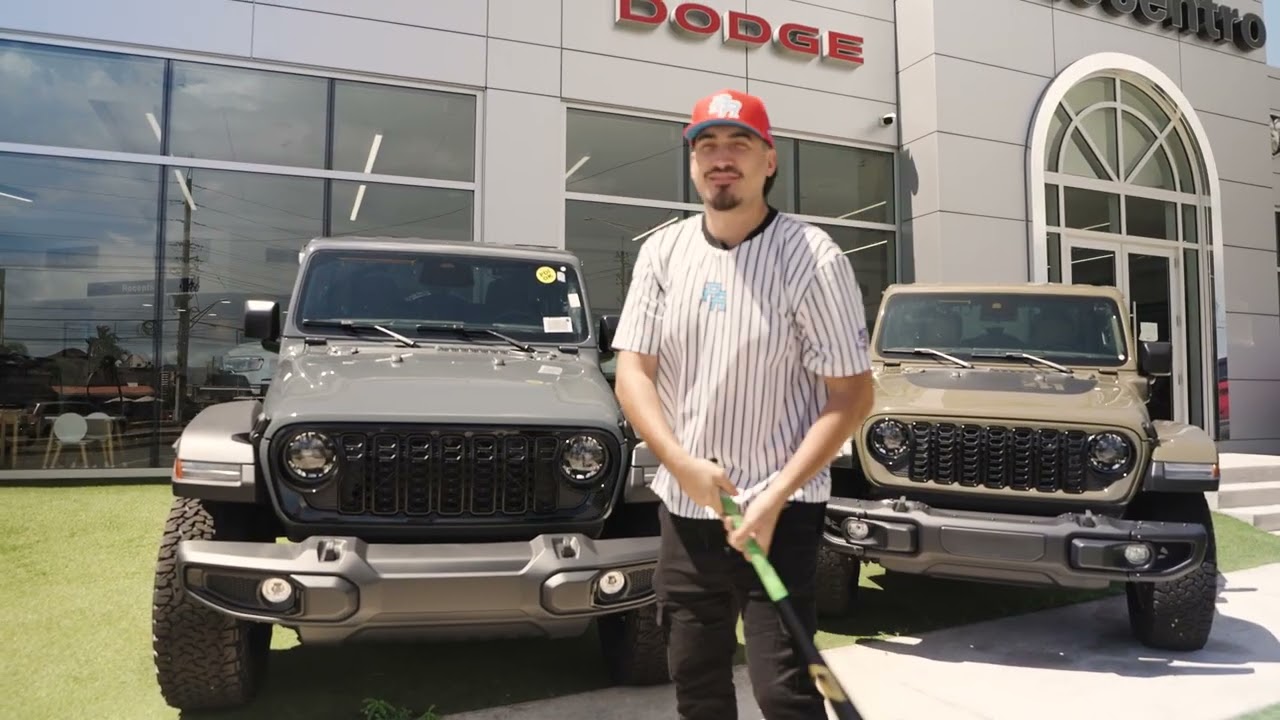 ¡En Autocentro puedes hacer home run en tu nuevo Chrysler, Dodge, Ram, y Fiat!