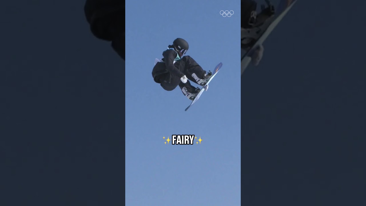 Zoi Sadowski-Synnott at the women&rsquo;s snowboard big air at Beijing 2022. 🧚&zwj;♀️ #OlympicQualifiers