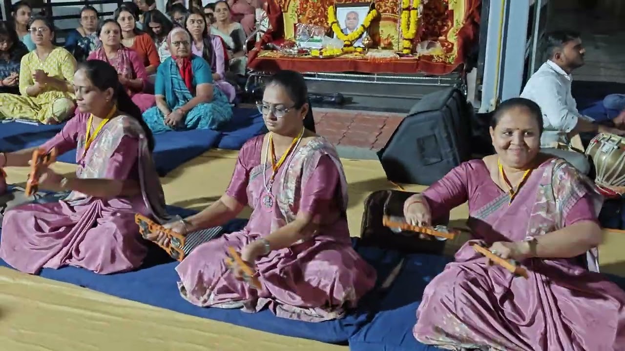 વ્હાલા મારા ઘડીક રથડા લોકો રે....