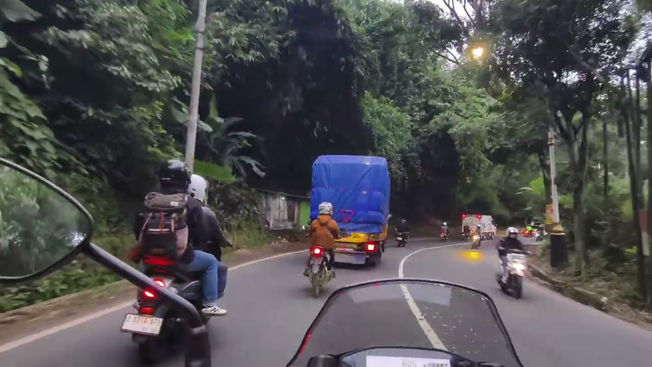 Lanjut perjalanan bersama Suzuki Burgman 125, FYI Burg bahasa jerman artinya kastil/istana..