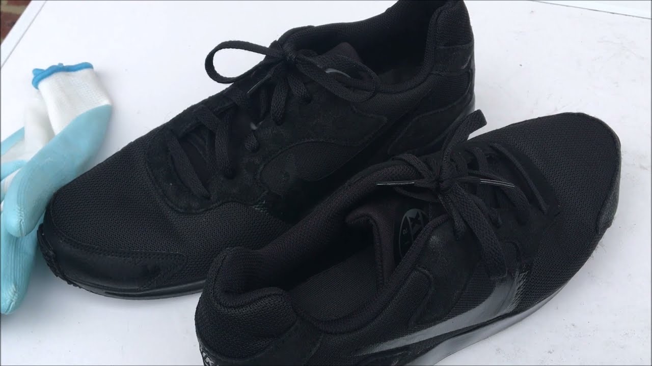 Experiment - Washing Shoes In Hoover Nextra Washing Machine