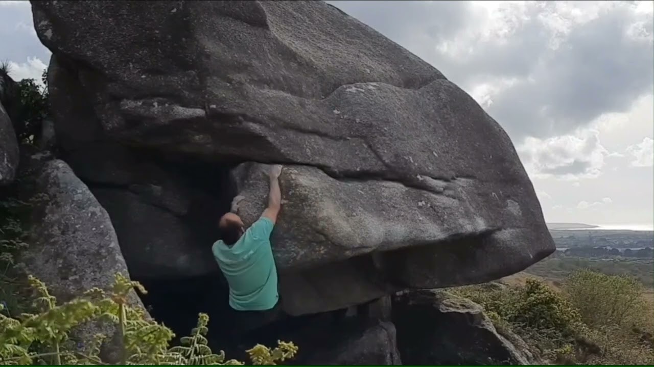 The Excellent Atlas Mugged - Carn Brea bouldering