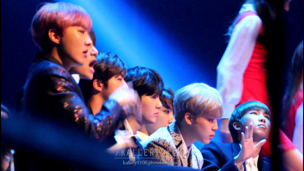 [FANCAM] 161202 BTS reaction to Dean, Crush, Zico @2016 MAMA In HK