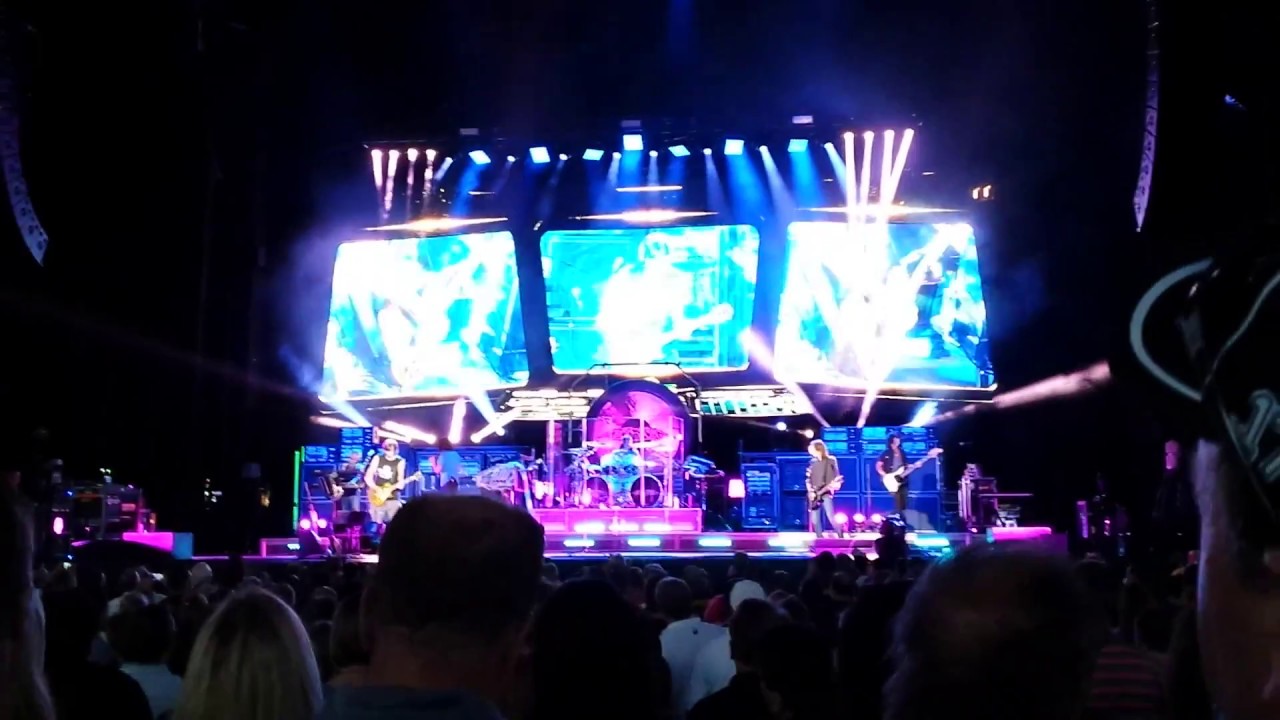 Boston live at Budweiser stage Toronto. Hyperspace Tour 2017.
