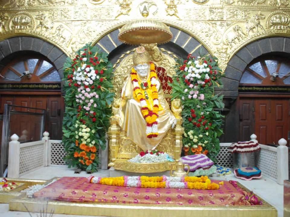 Aarathi Sai Baba song from Shirdi Sai hd