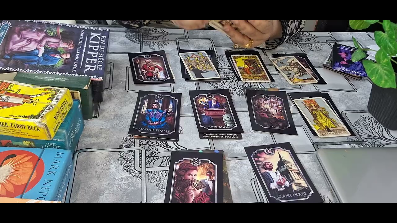 WHO WANTS TO APPROACH YOU FOR LOVE ❤️ RELATIONSHIP & WHY?TIMELESS COLLECTIVE HINDI URDU TAROT READ