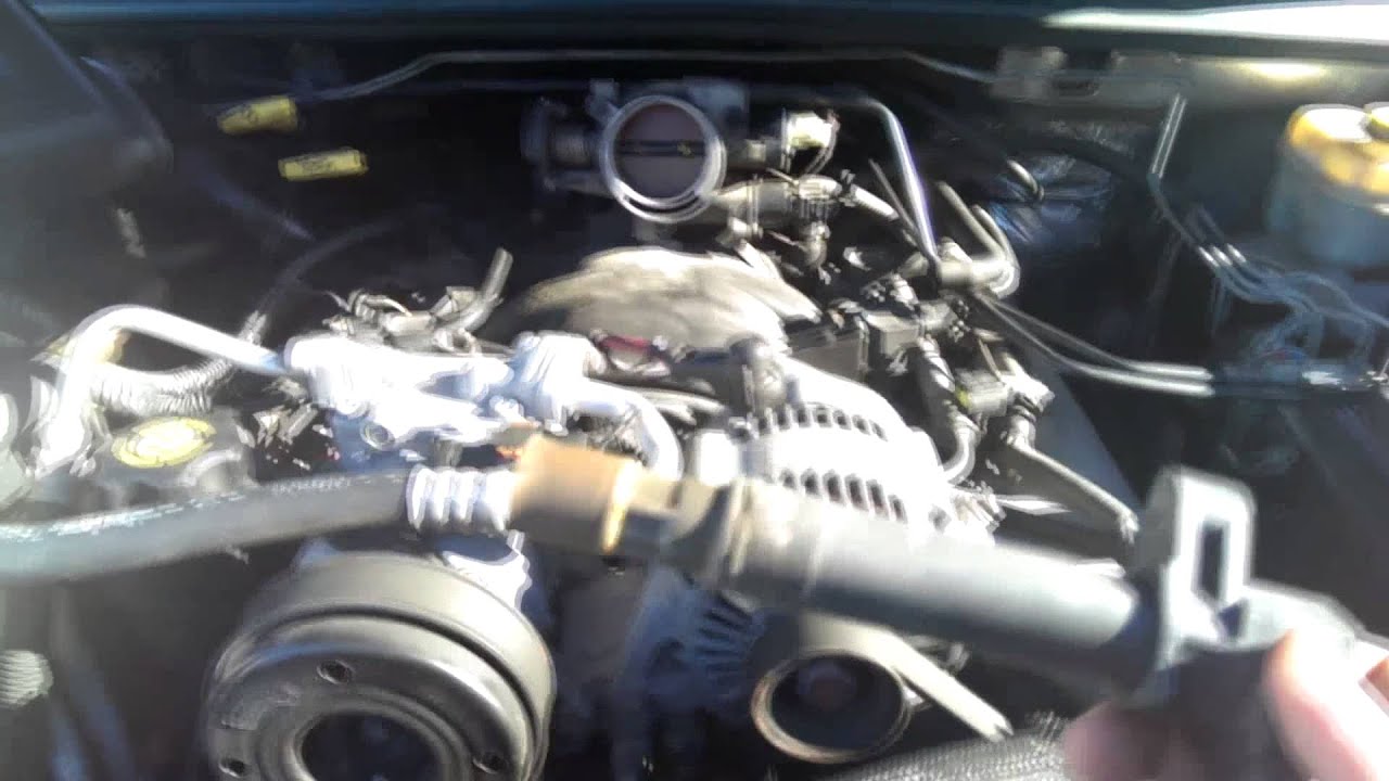99 - 04  V8 Jeep Grand Cherokee: How to Replace Spark plugs, Ignition coils and TPS [rough idle]