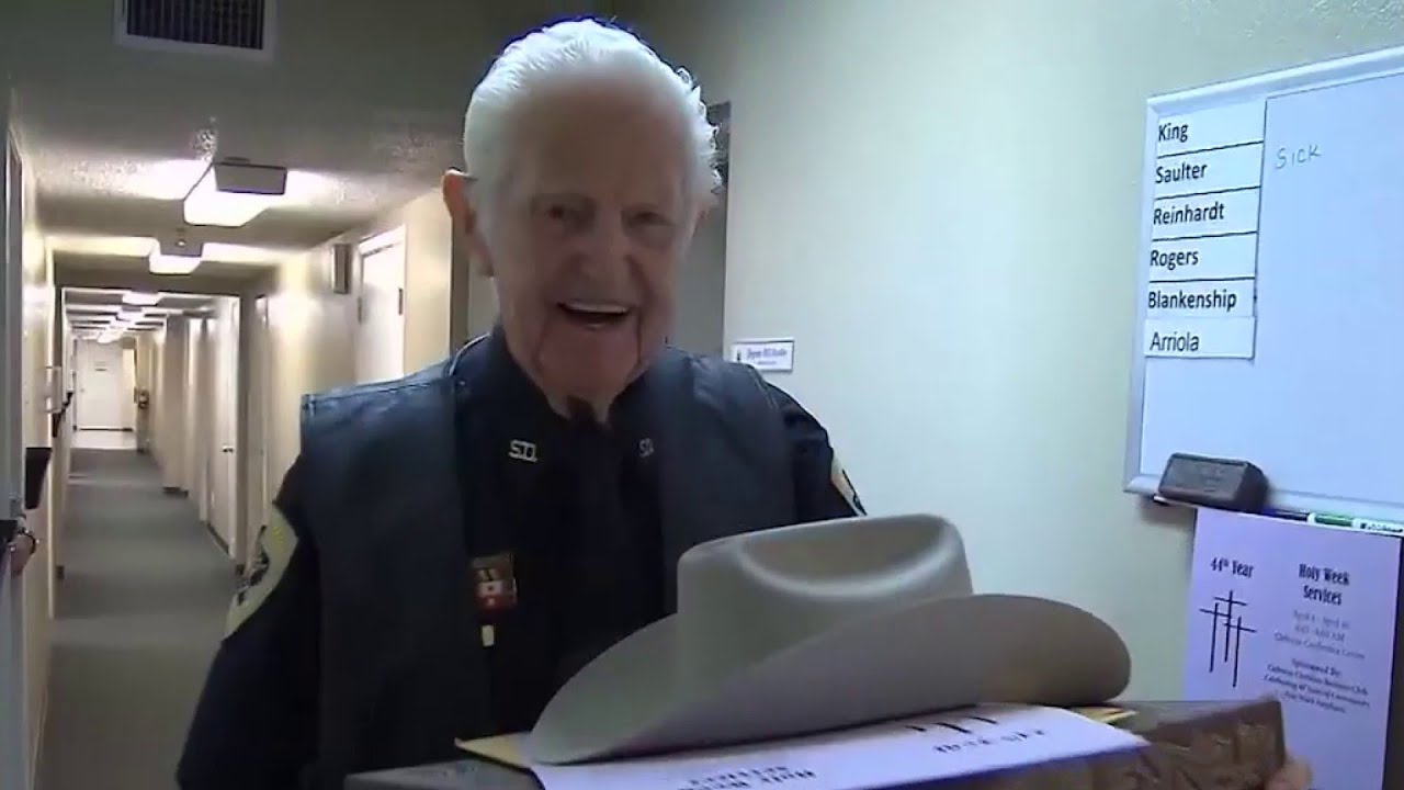 97-year-old Texas man honored as oldest law enforcement officer