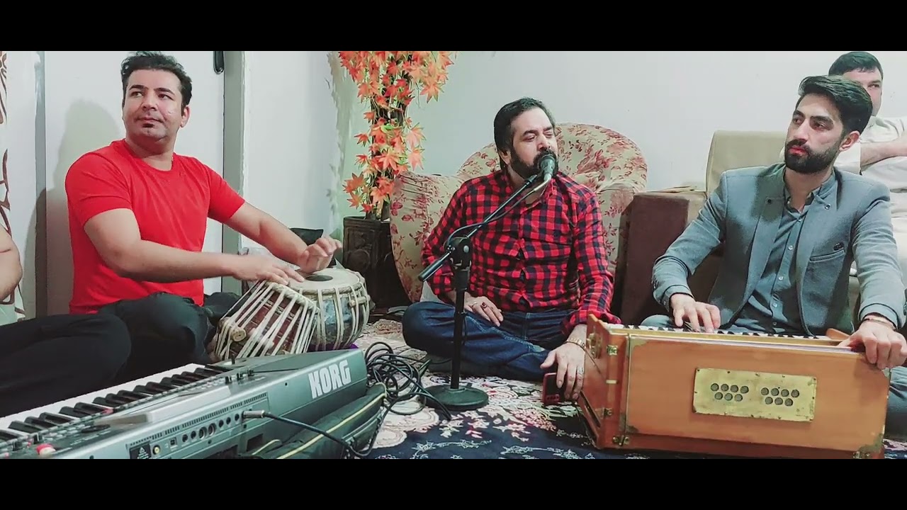 بصیراحمد سیاوشانی.. دوذلف سیاه تاکه پریشان کردی..محلی دورهمی. لایک کنید ممنون..