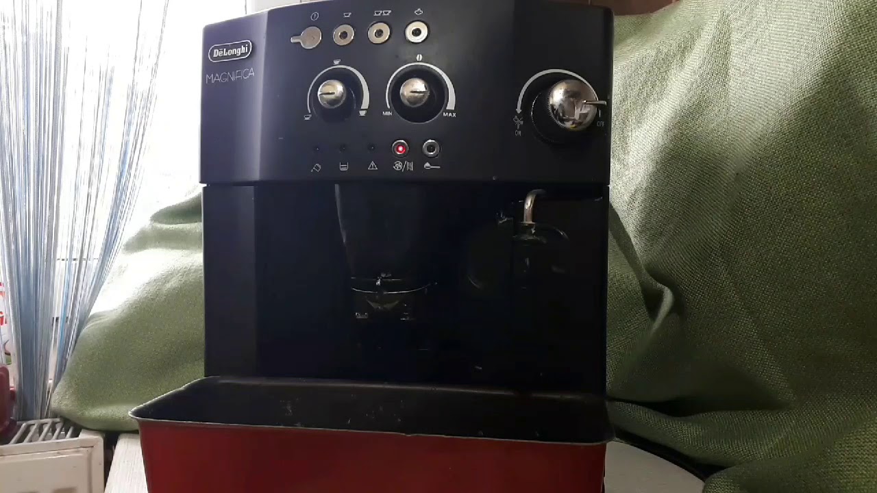 Decalcifiere aparat cafea DeLonghi Magnifica