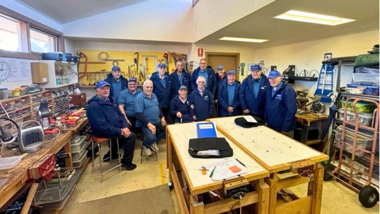 Aveo News Story - Channel 9: Cherry Tree Grove Blue Army