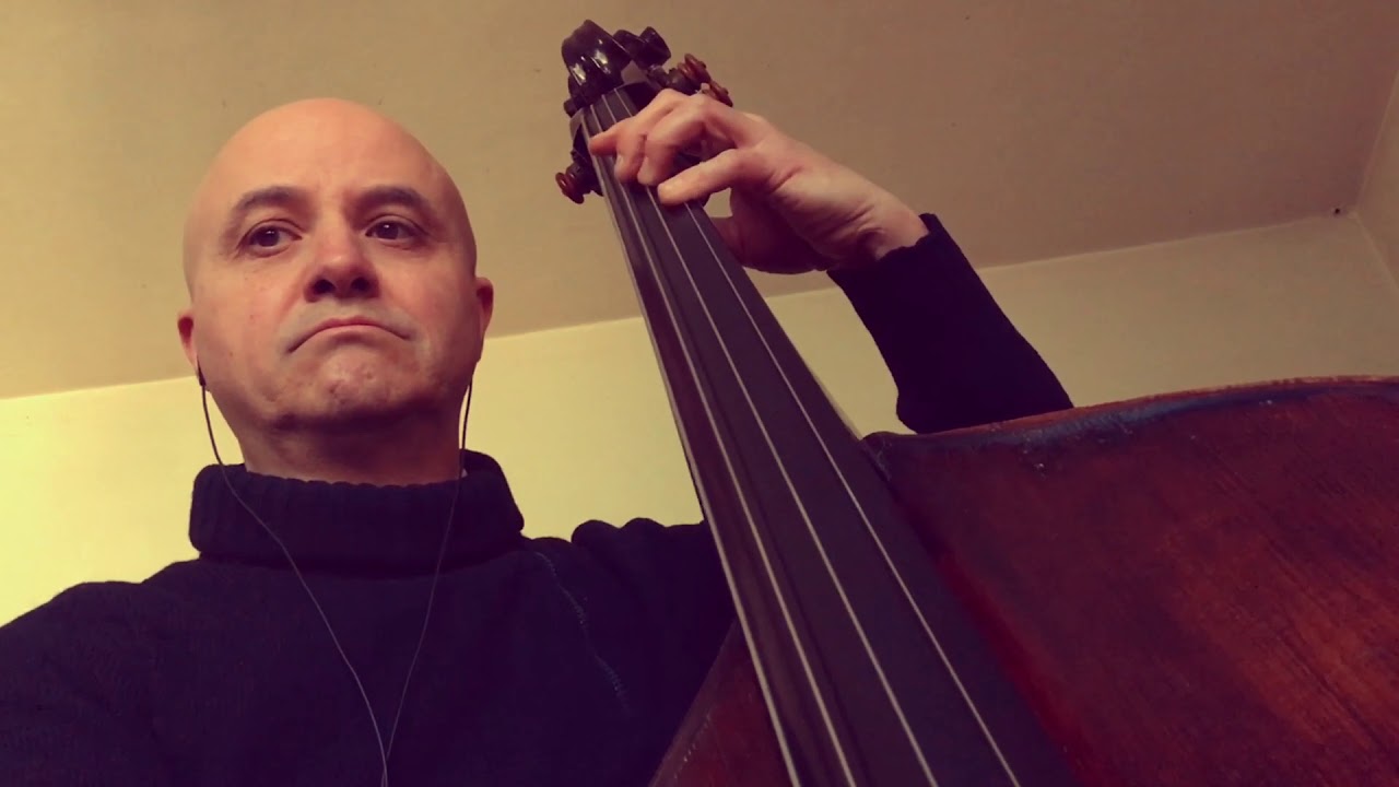 Windows Bass Line Play Along Backing Track